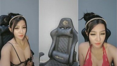 Boba Gede Dini Semok Banget Pantatnya Id 58035507 Mango 166206