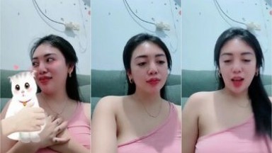 Melia Cantik Lagi Pengin Remas Susu Dream 145201