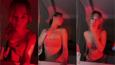 Menari Ala Striptis Lepas Bra Dong Sayang Mango 158921