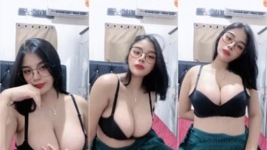 Remas Susu Gede Si Cantik Miss Yaya Kacamata Dream 147470